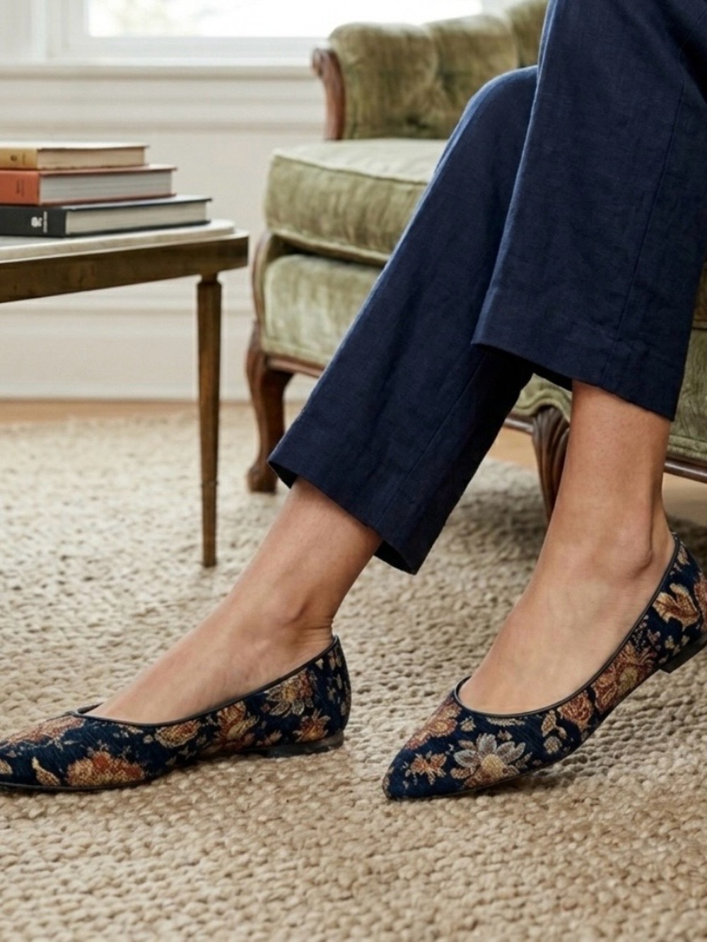 Sundance Versailles Tapestry Flats 38 Navy Floral